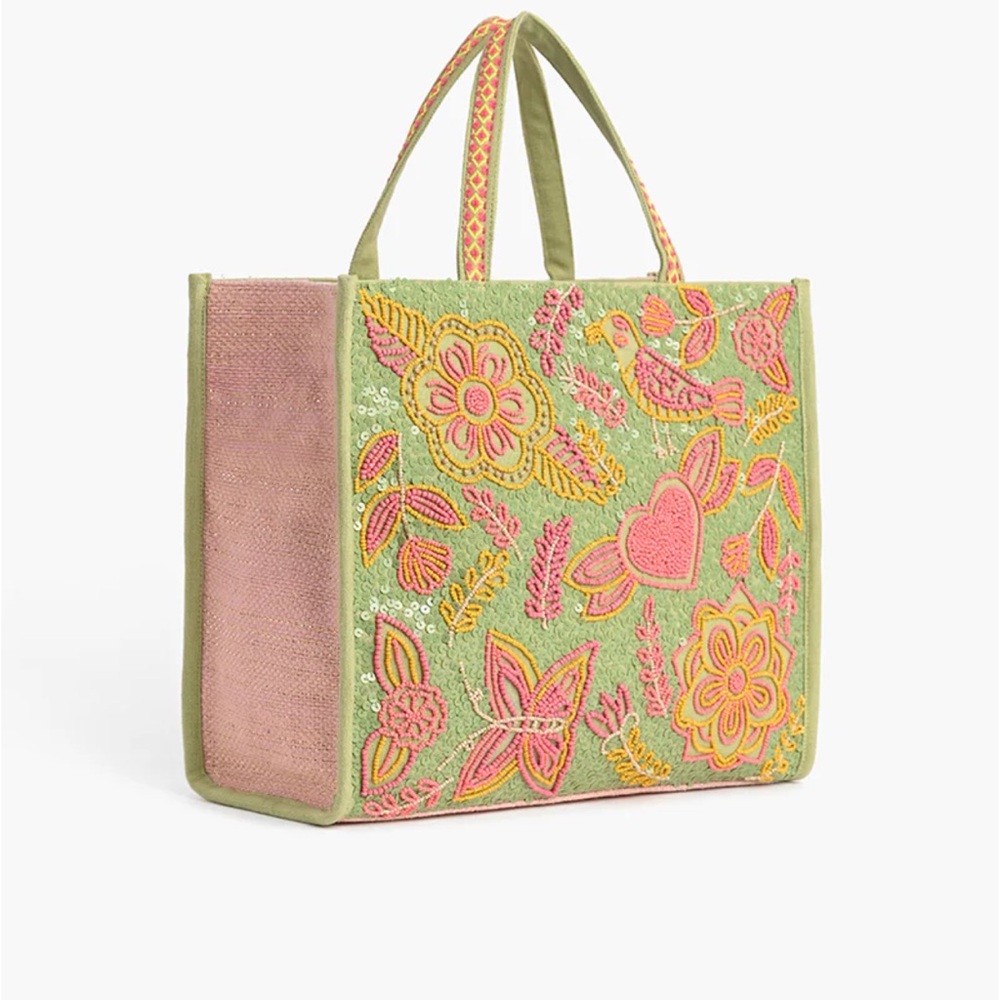 NWT America and Beyond Tote